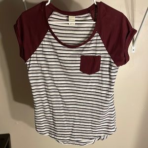 Zine maroon and blue shirt sleeve shirt. Size small.